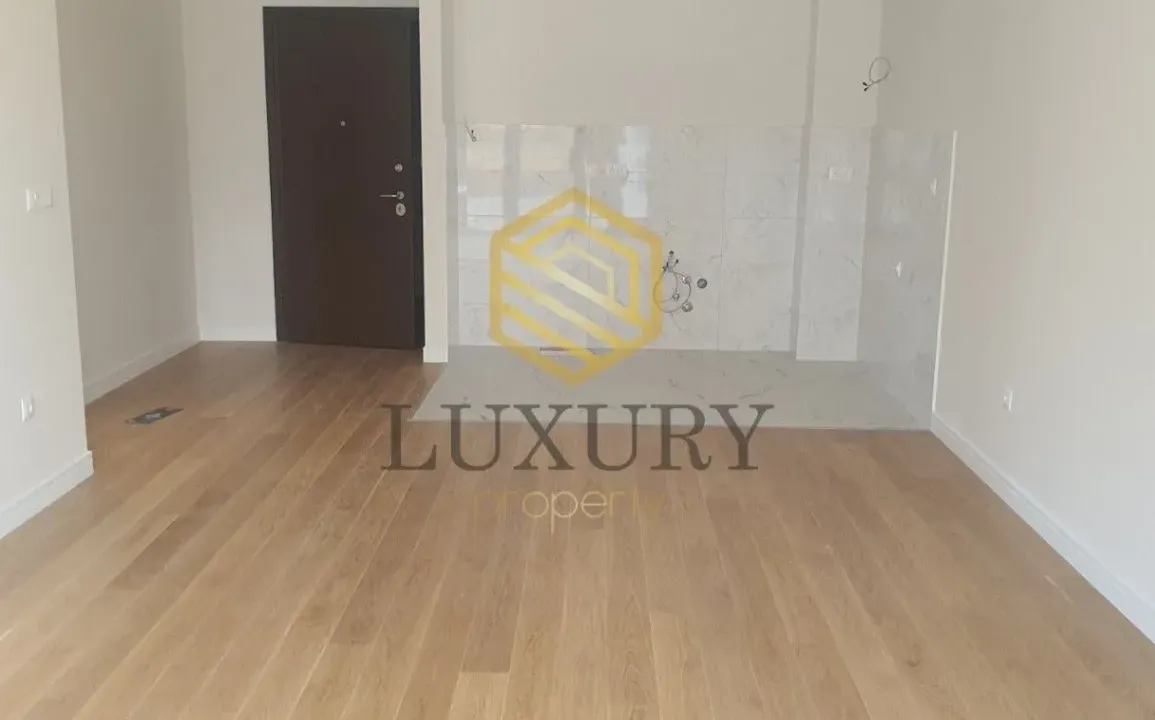 Izdavanje, dvosoban stan, 82m², Preko Morače, Podgorica