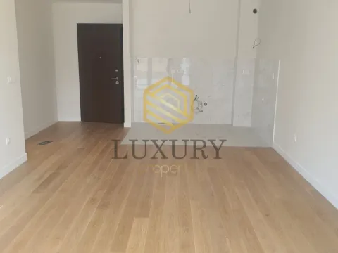 Izdavanje, dvosoban stan, 82m², Preko Morače, Podgorica