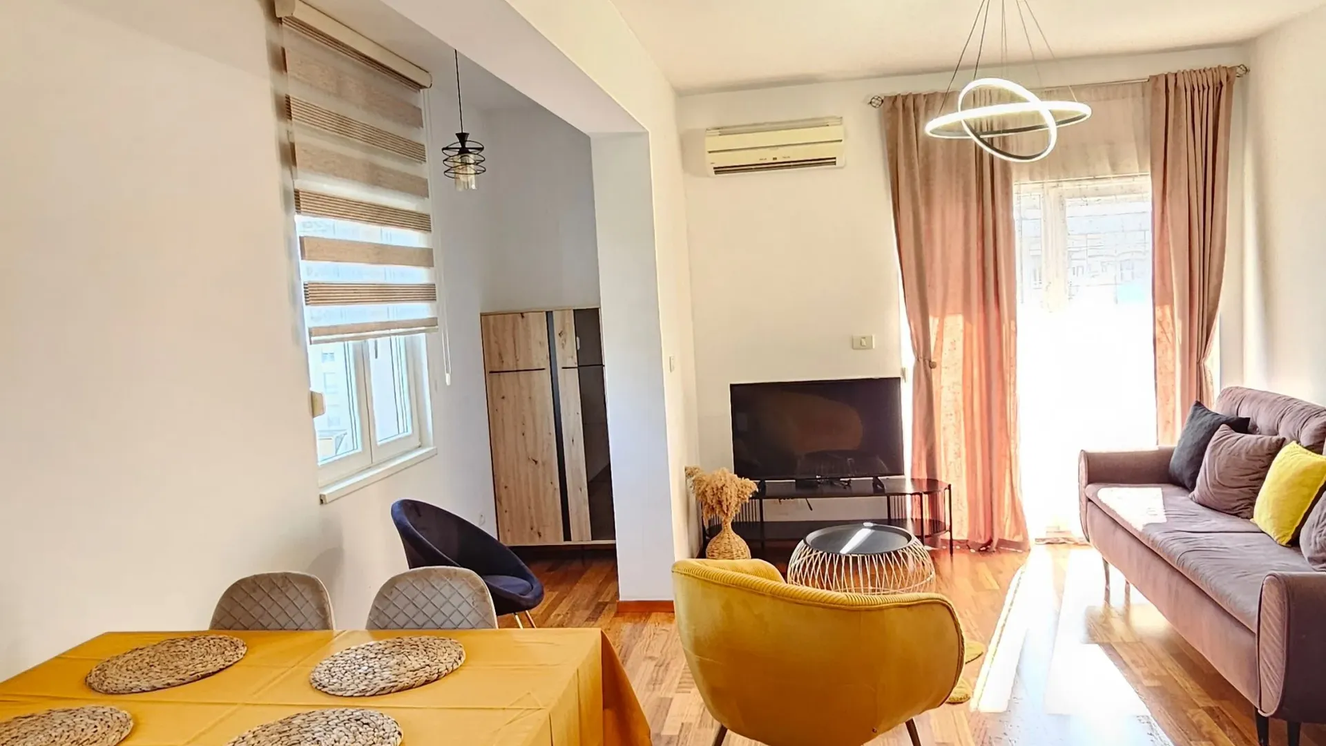 Rent, two bedroom apartment, 64m², City Kvart, Podgorica