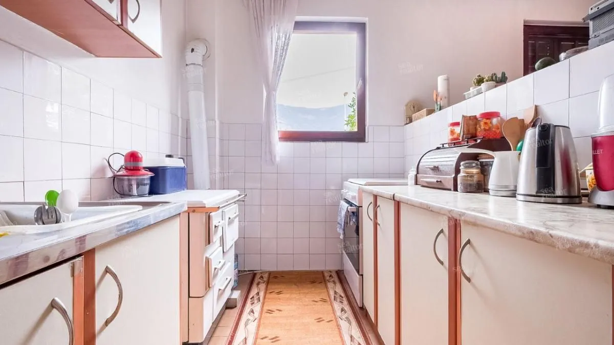 Sale, house, 250m², Dobrota, Kotor