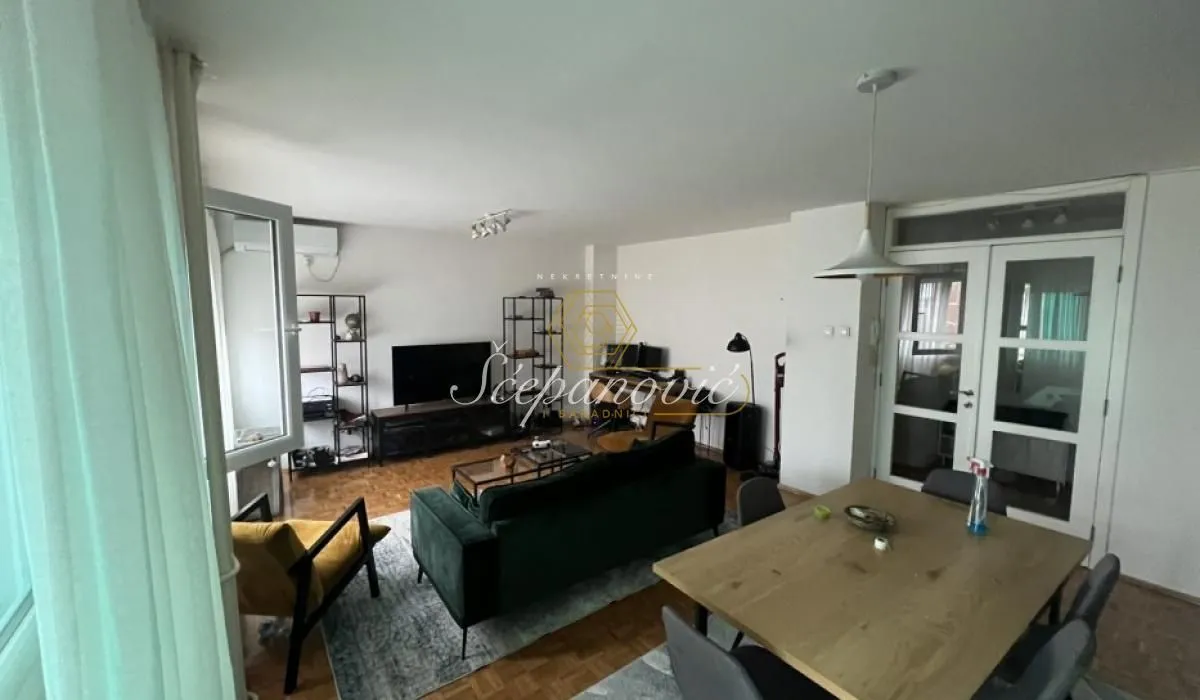 Prodaja, dvosoban stan, 61m², Bulevar Oslobodjenja, Novi Sad Sve Podlokacije