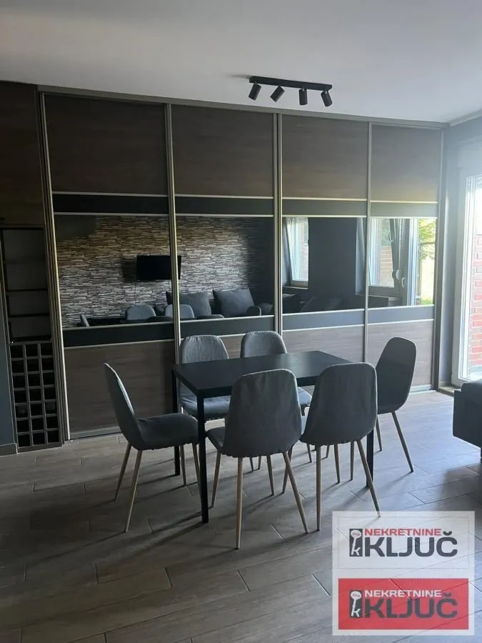 Prodaja, četvorosoban stan, 73m², Alibegovac, Petrovaradin