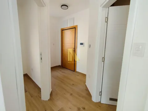 Izdavanje, poslovni prostor, 130m², Telep, Novi Sad Sve Podlokacije - image 13