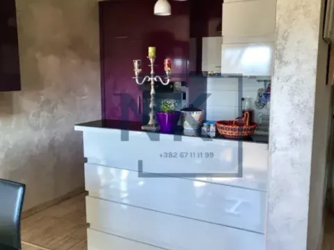 Prodaja, trosoban stan, 100m², Stari Aerodrom, Podgorica - image 2