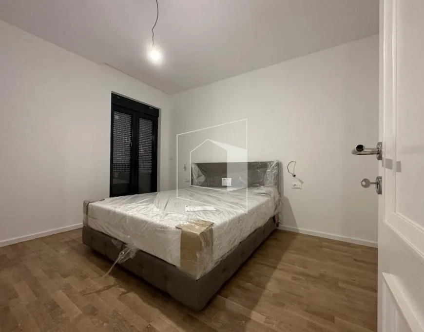 Prodaja, dvosoban stan, 72m2, Dobrota, Kotor