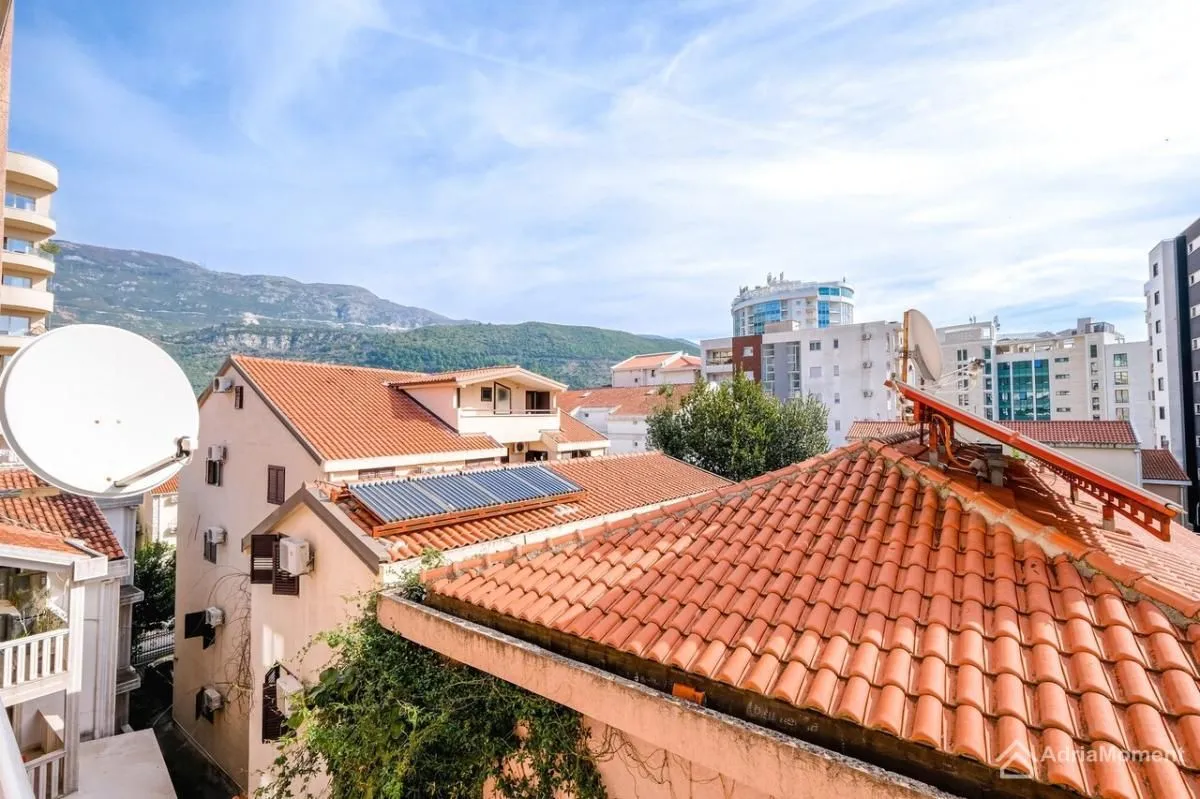 Sale, one bedroom apartment, 64m², Centar, Budva
