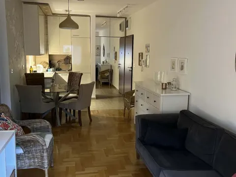 Rent, two bedroom apartment, 53m², Maslinjak, Budva - image 4