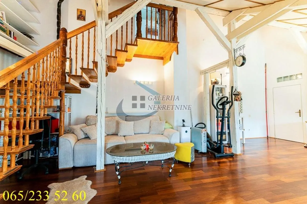 Sale, three bedroom apartment, 110m², Stari Grad, Beograd