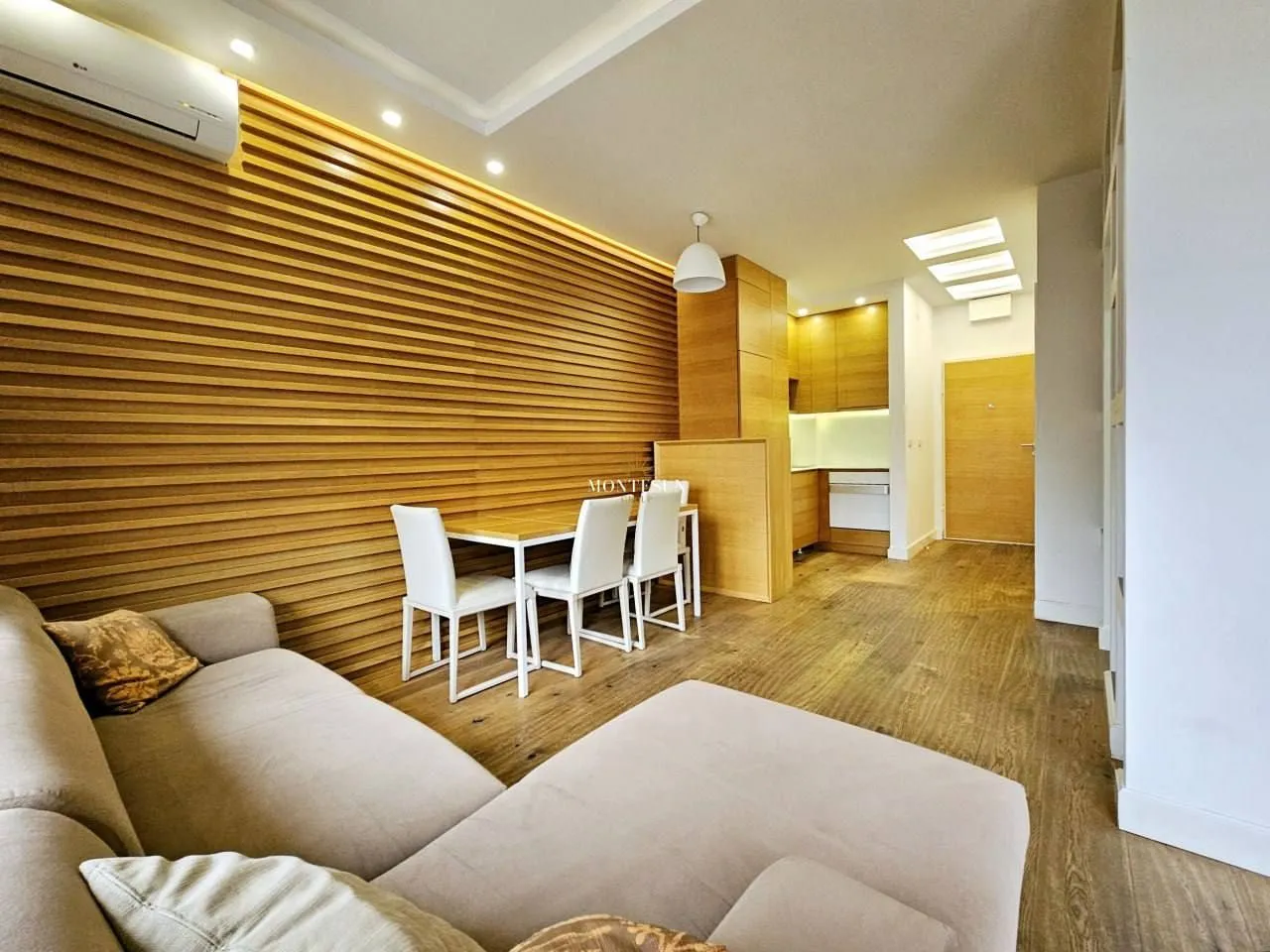Rent, one bedroom apartment, 44m², Lazi, Budva
