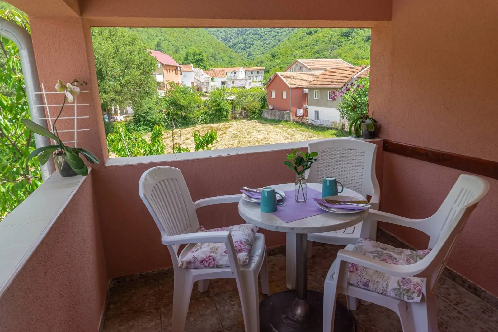 Prodaja, kuća, 700m², Lastva Grbaljska, Kotor