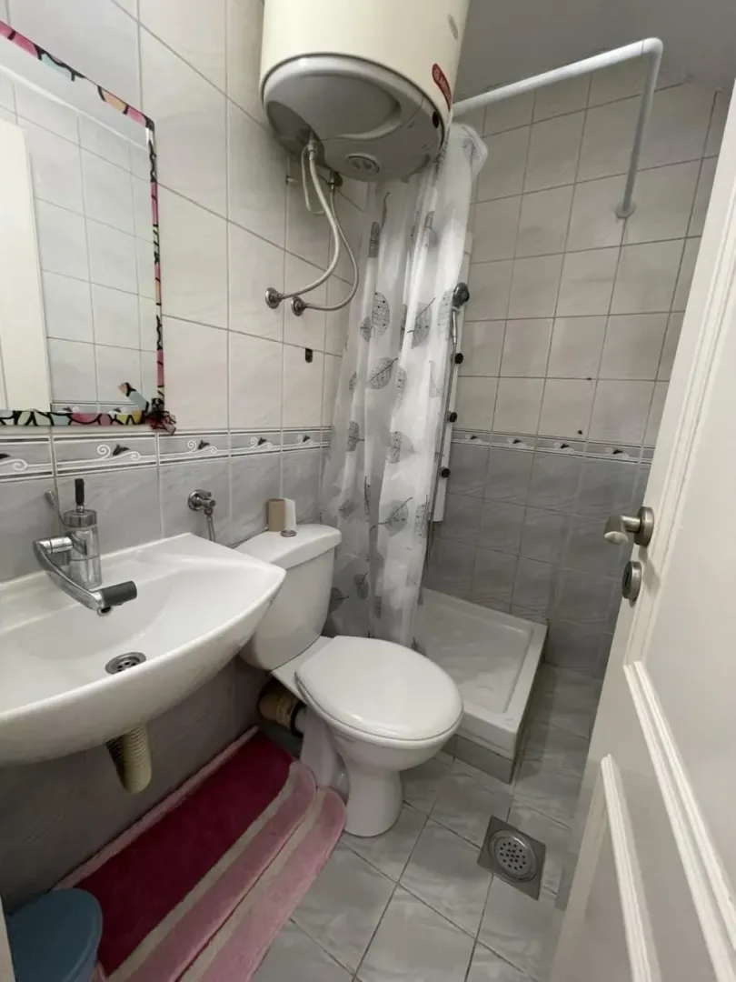 Izdavanje, trosoban stan, 70m², Novi Beograd Blok 62, Novi Beograd Sve Podlokacije
