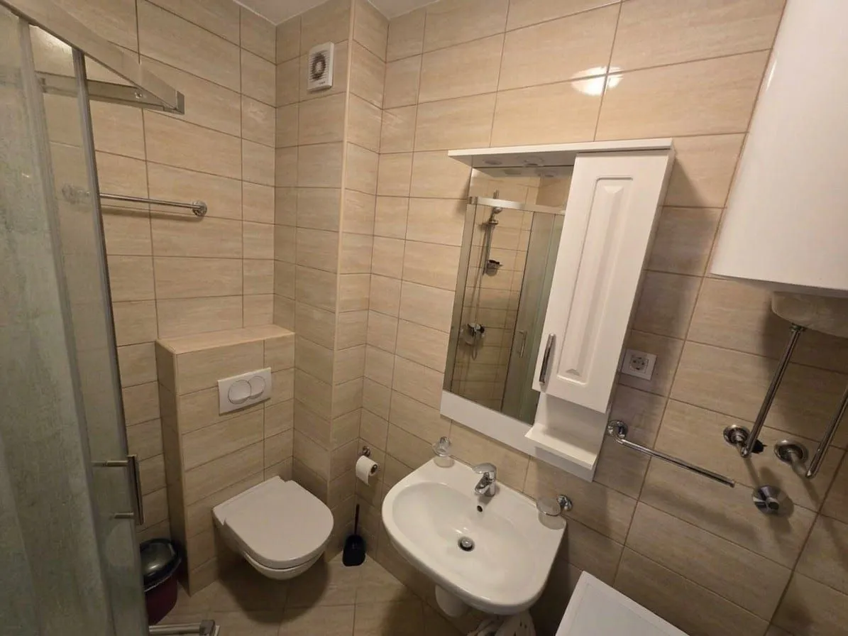 Prodaja, jednosoban stan, 41m², Lazi, Budva
