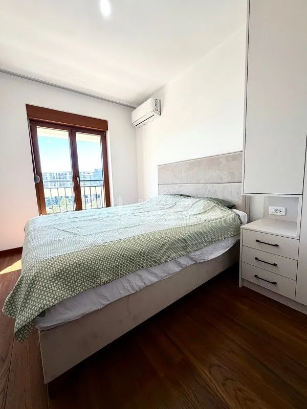 Rent, two bedroom apartment, 75m², Master Kvart, Podgorica