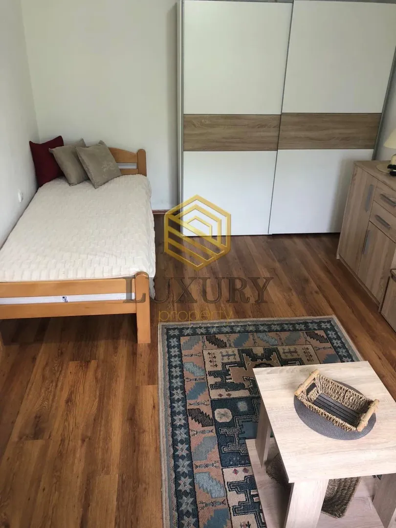 Izdavanje, jednosoban stan, 30m², Gornja Gorica, Podgorica