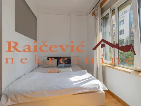 Prodaja, jednosoban stan, 40m², Centar, Stara Pazova - image 5