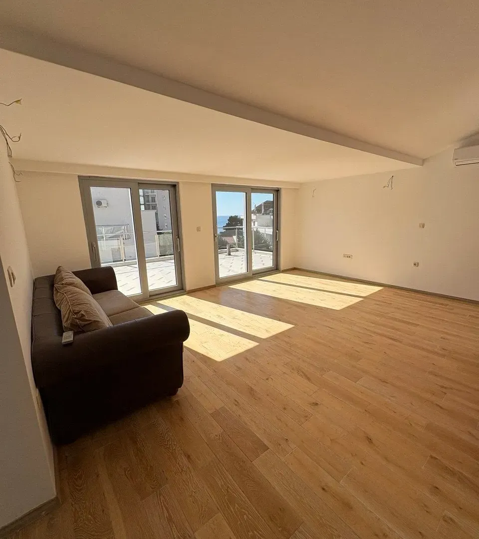 Sale, three bedroom apartment, 171m², Petrovac, Budva