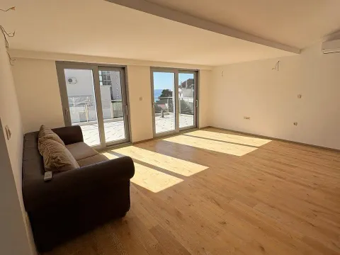 Prodaja, trosoban stan, 171m², Petrovac, Budva - image 9