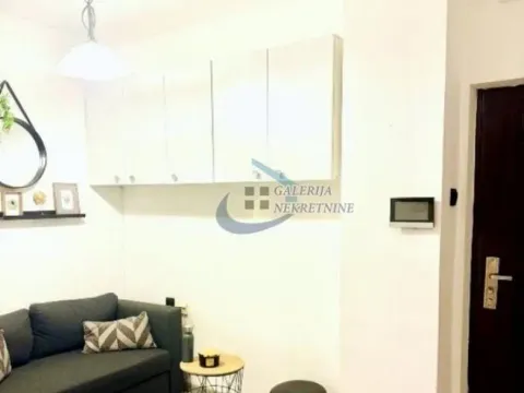 Prodaja, dvosoban stan, 33m², Obilićev Venac, Beograd - image 1