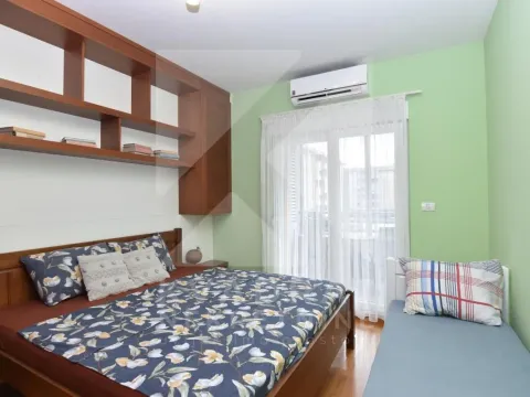 Izdavanje, jednosoban stan, 50m², City Kvart, Podgorica - image 6