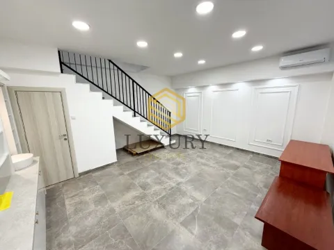 Izdavanje, poslovni prostor, 56m², Blok 9, Podgorica - image 7
