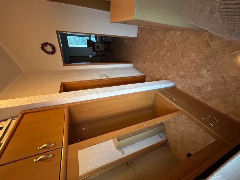 Izdavanje, kuća, 67m², Ilino, Bar - image 13