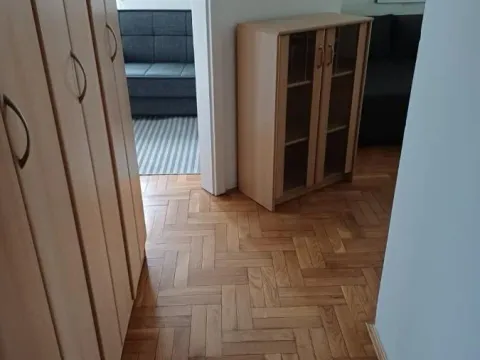Izdavanje, jednosoban stan, 43m², Centar, Novi Sad - image 5
