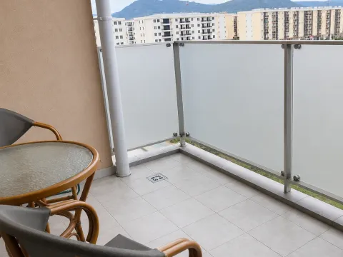 Izdavanje, jednosoban stan, 47m², City Kvart, Podgorica - image 4
