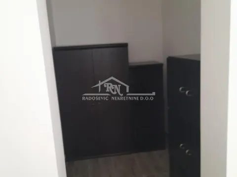 Izdavanje, jednosoban stan, 40m², Julino Brdo, Beograd - image 9