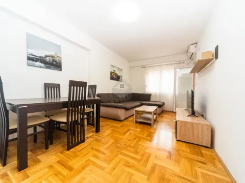 Rent, two bedroom apartment, 65m², Krivi Most, Podgorica - image 1
