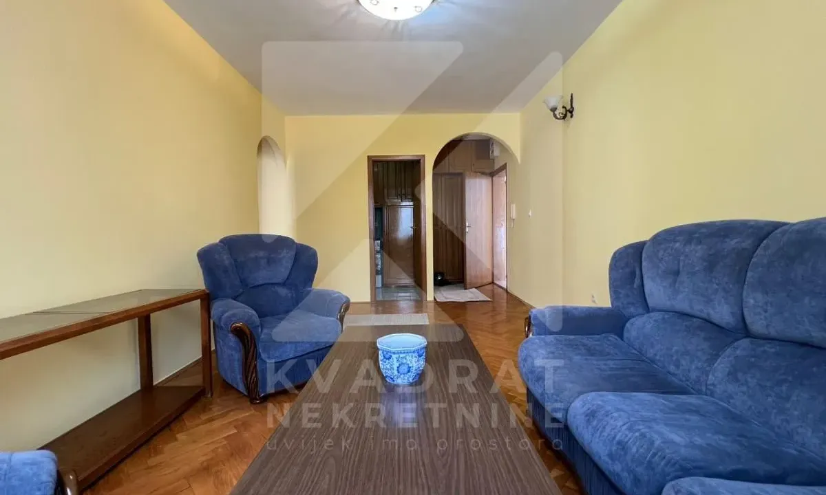 Izdavanje, jednosoban stan, 40m², Zagorič, Podgorica