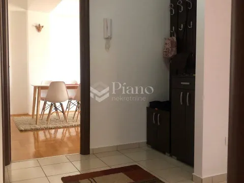 Rent, two bedroom apartment, 75m², City Kvart, Podgorica - image 9