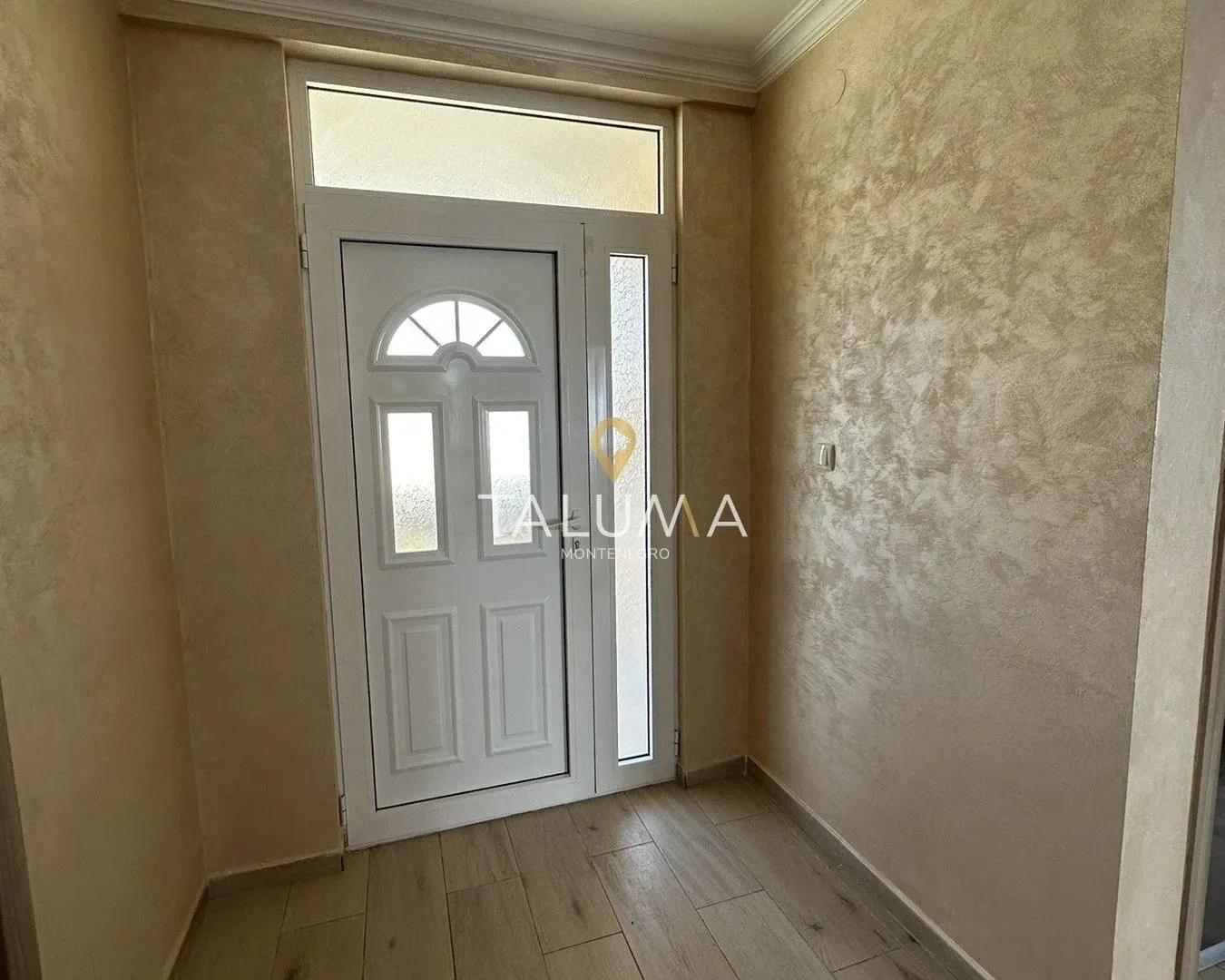 Rent, house, 100m², Cijevna, Podgorica