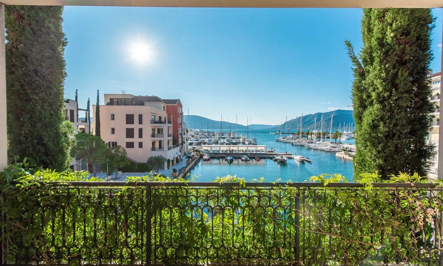Prodaja, dvosoban stan, 152m², Porto Montenegro, Tivat