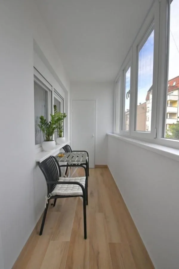 Izdavanje, dvosoban stan, 50m², Podbara, Novi Sad Sve Podlokacije