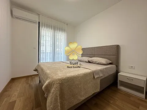 Rent, two bedroom apartment, 70m², City Kvart, Podgorica - image 11