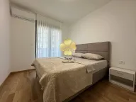 Izdavanje, dvosoban stan, 70m², City Kvart, Podgorica - image 11