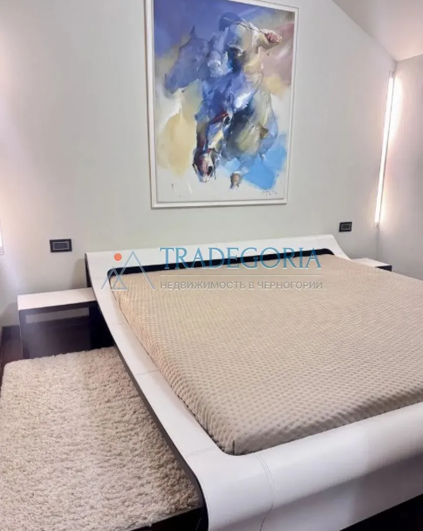 Prodaja, dvosoban stan, 129m², Dobrota, Kotor
