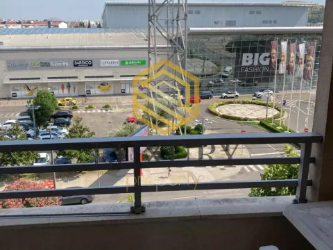 Izdavanje, garsonjera, 31m², City Kvart, Podgorica - image 2