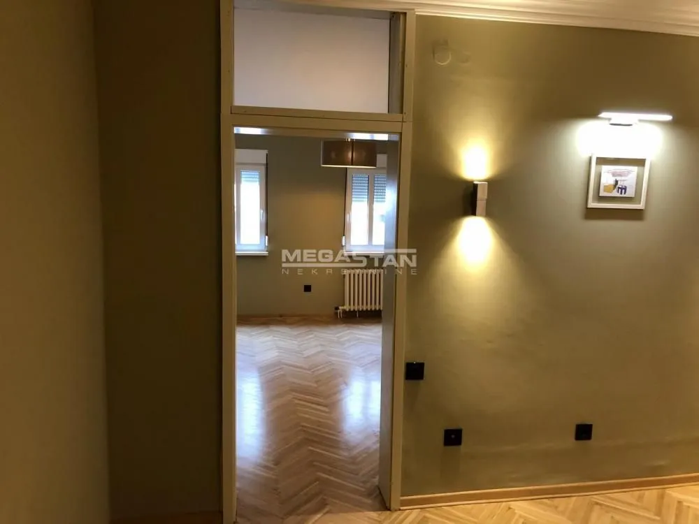 Izdavanje, dvosoban stan, 78m², Vračar Sve Podlokacije, Beograd