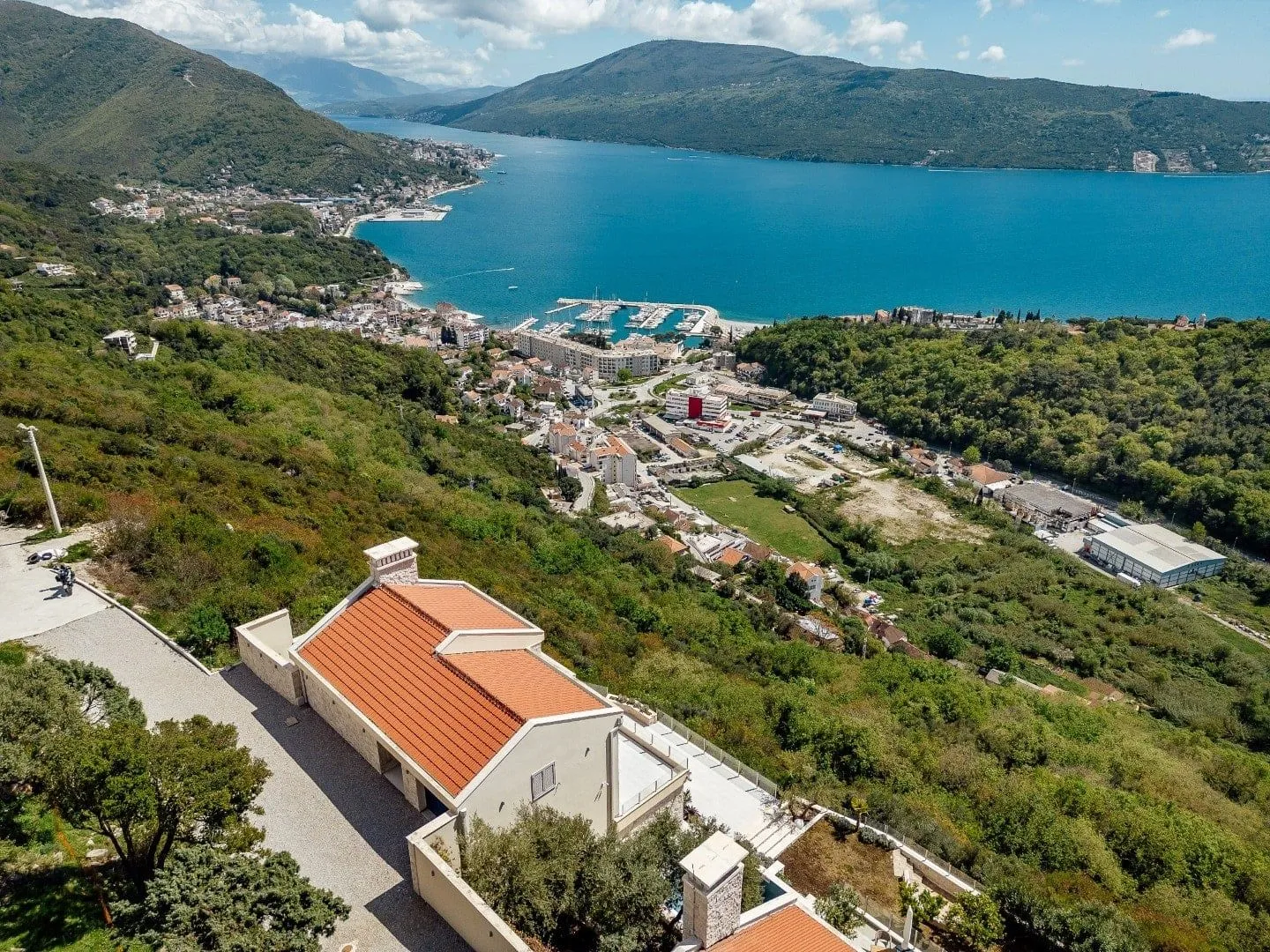 Prodaja, kuća, 338m², Herceg Novi, Crna Gora