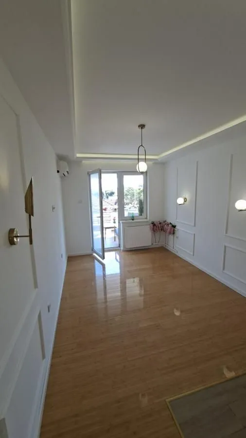 Prodaja, garsonjera, 26m², Rotkvarija, Novi Sad Sve Podlokacije