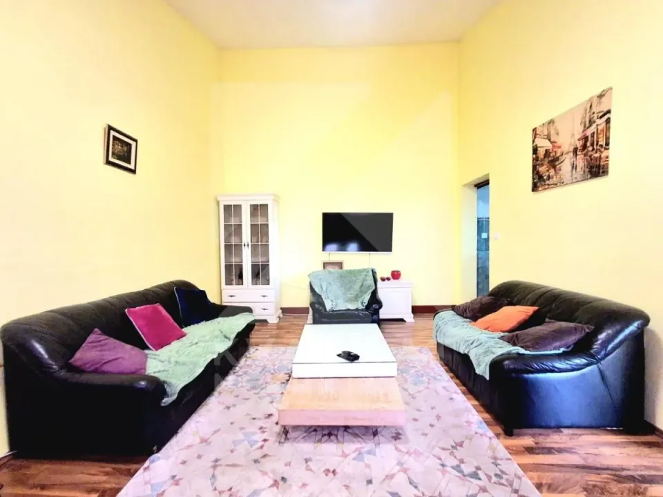 Izdavanje, jednosoban stan, 63m², Blok 9, Podgorica