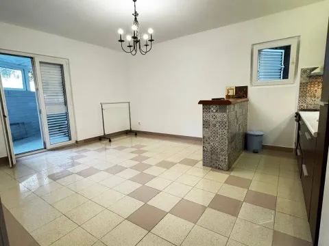 Sale, one bedroom apartment, 51m², Centar, Budva - image 1