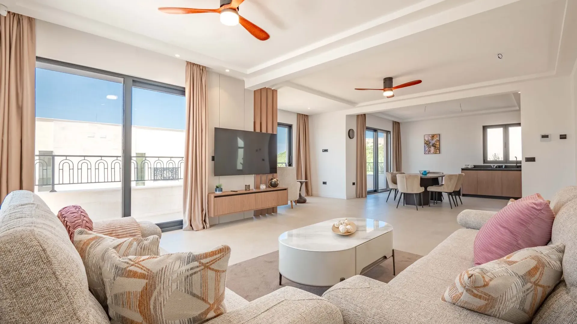 Prodaja, kuća, 318m², Reževići, Budva