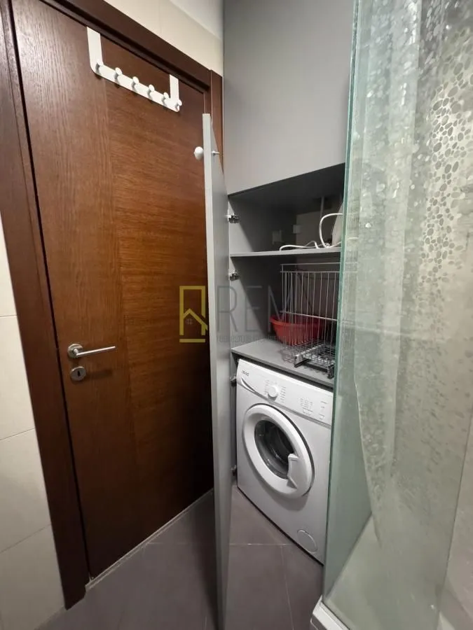 Izdavanje, jednosoban stan, 44m², Gorica C, Podgorica
