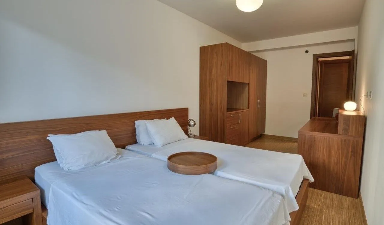 Prodaja, dvosoban stan, 90m², Gorica C, Podgorica