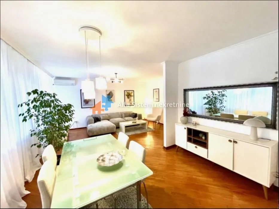 Rent, four bedroom apartment, 102m², Vračar Hram, Vračar Sve Podlokacije