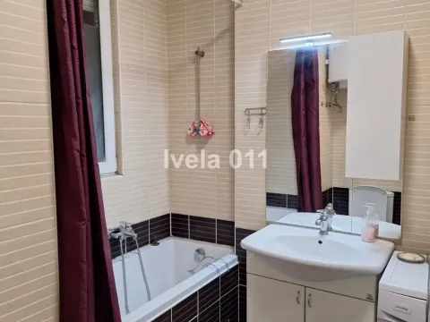 Izdavanje, trosoban stan, 59m², Stari Grad, Beograd - image 8