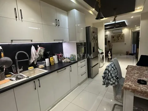 Sale, apartment, 227m², Palilula Sve Podlokacije, Beograd - image 14