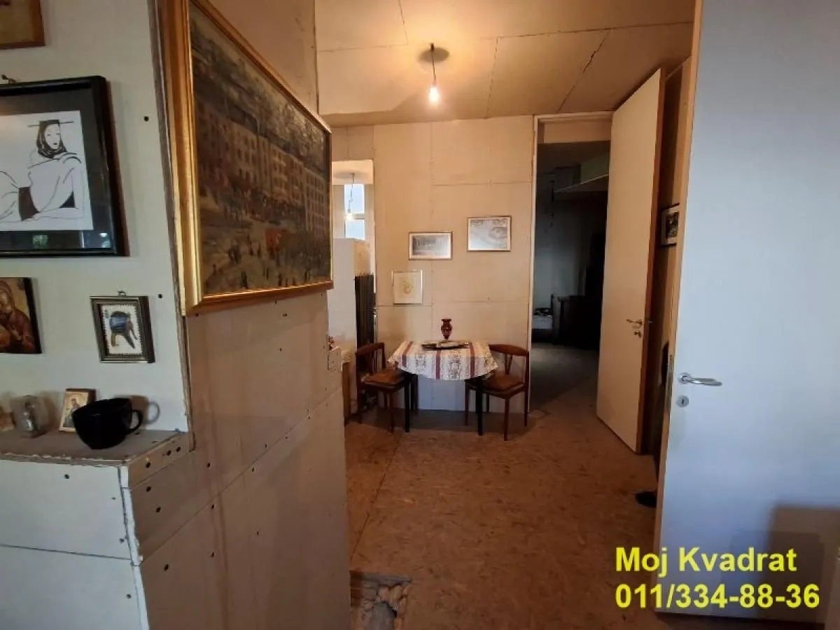 Sale, two bedroom apartment, 86m², Kalenić Pijaca, Vračar Sve Podlokacije